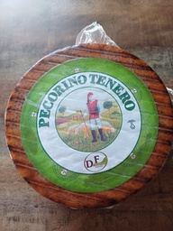 PECORINO TENERO prix au Kg 44,30€ (ex : 4,43€ les 100gr)